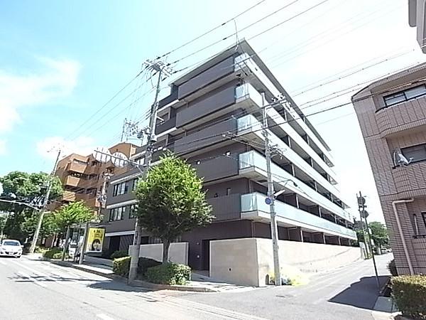 【外観】平成23年4月築・地上6階建マンション。阪急・JR・阪神の3沿線利用可能で、通勤・通学・お買物にも便利な立地です！