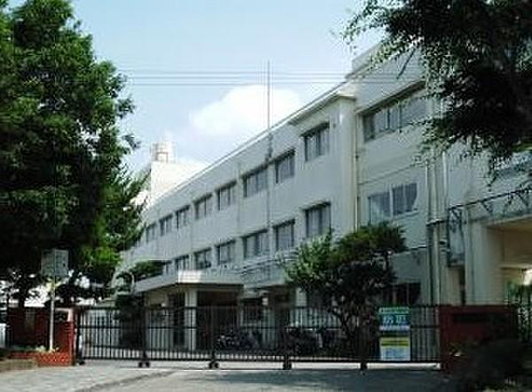 【周辺】【小学校】横浜市立港南台第一小学校まで585ｍ