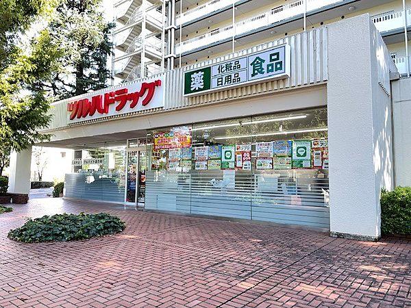 【周辺】ファミリーマート世田谷二丁目店：徒歩7分（553ｍ）