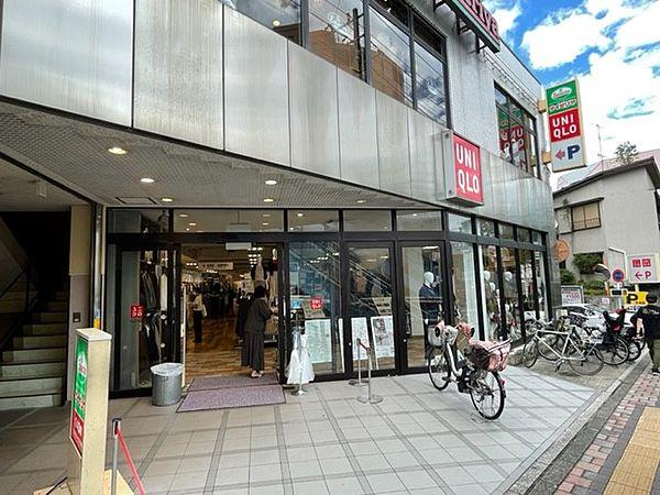 【周辺】ユニクロ世田谷上町店：徒歩17分（1329ｍ）