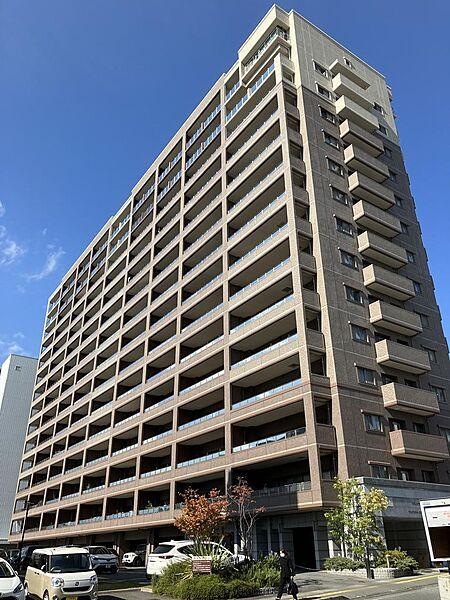【外観】総戸数125世帯15階建11階部分
