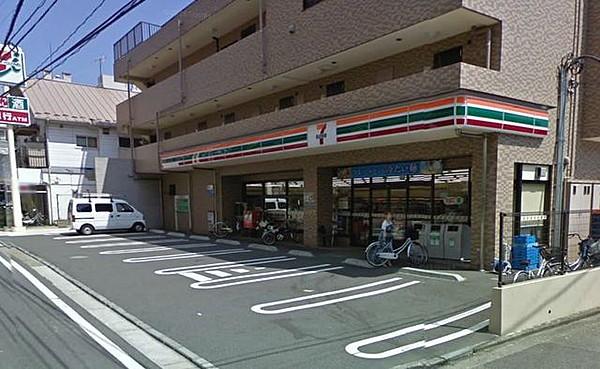 【周辺】セブンイレブン横浜綱島上町店 111m