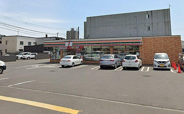 【周辺】【コンビニ】セブンイレブン札幌二十四軒2条店まで約150ｍ、徒歩約2分。