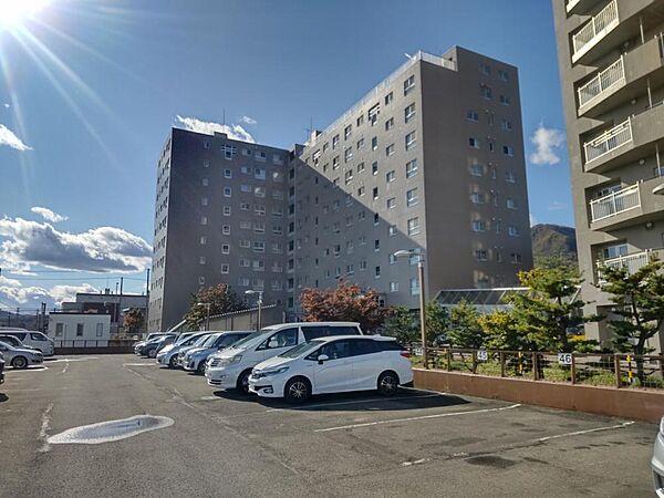 【外観】【外観】総戸数104戸平成7年築のマンションです。JR稲積公園駅まで750m徒歩10分の好立地です。