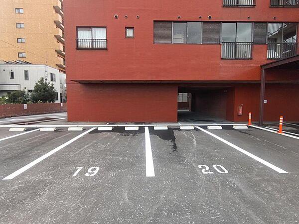 【駐車場】【近隣駐車場】月極めの近隣駐車場です。出入口から約160ｍです。