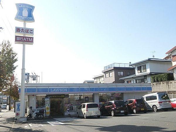 【周辺】ローソン八幡日吉台二丁目店（777m）