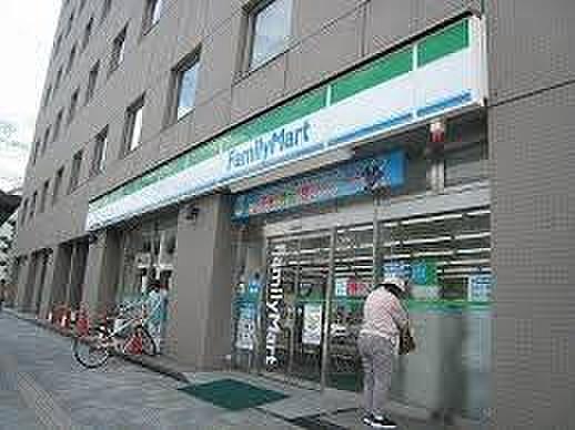 【周辺】ファミリーマート 岡山番町店（156m）