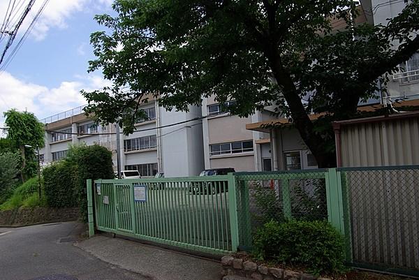 【周辺】小学校宝塚市立良元小学校まで598ｍ