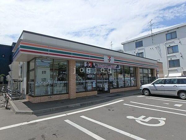 【周辺】セブンイレブン札幌北39条店 368m