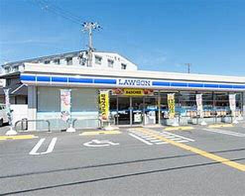 【周辺】【コンビニエンスストア】ローソン 高砂伊保三丁目店まで708ｍ