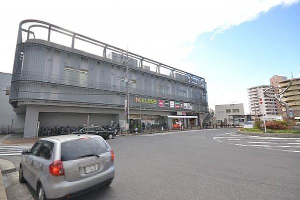 【周辺】【駅】ＪＲ阪和線・南海高野線「三国ヶ丘」駅まで70ｍ
