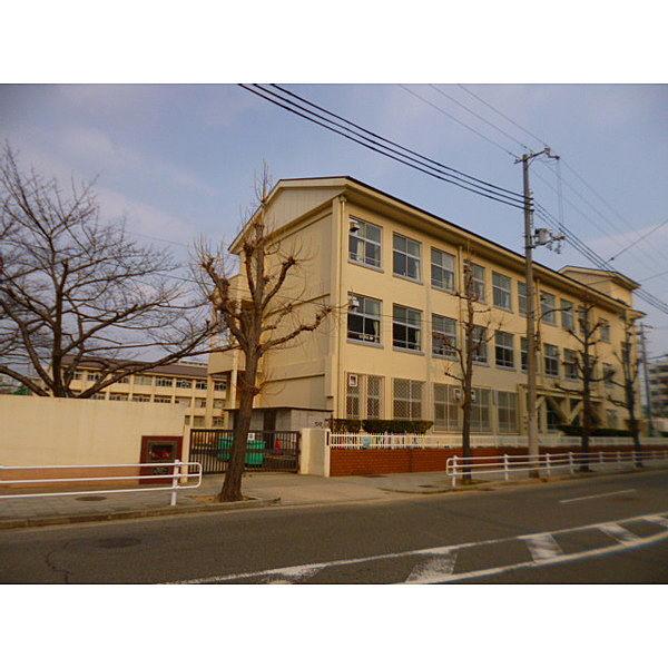【周辺】中学校「神戸市立兵庫中学校北分校まで590m」神戸市立兵庫中学校北