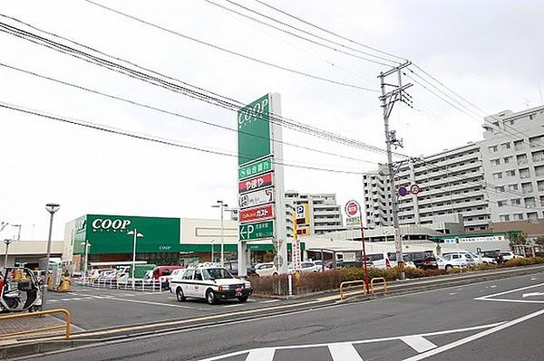 【周辺】COOP　MIYAGI榴岡店までの距離861m