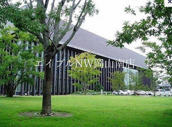 【周辺】岡山市立中央図書館 2366m