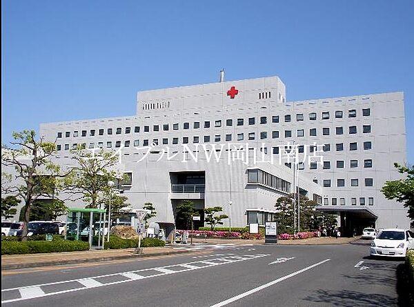 【周辺】総合病院岡山赤十字病院 750m