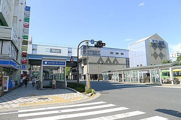 【周辺】西葛西駅(東京メトロ 東西線) 徒歩3分。 260m
