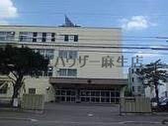 【周辺】札幌市立北辰中学校 1417m