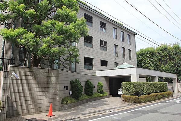 【外観】昭和60年築の新耐震基準、三菱地所旧分譲物件です。とても雰囲気のある外観です。
