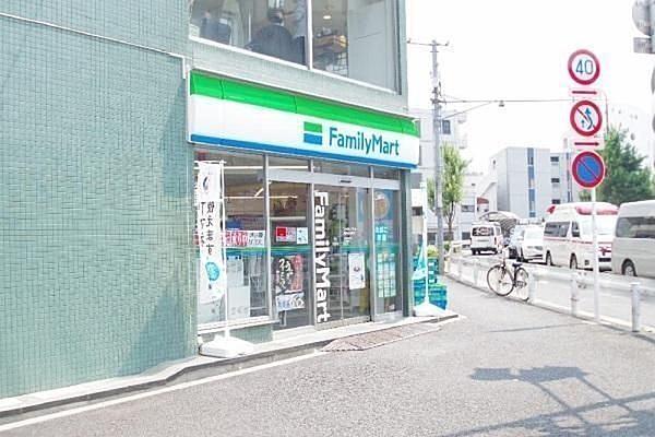 【周辺】ファミリーマート高円寺梅里店 徒歩4分。 300m