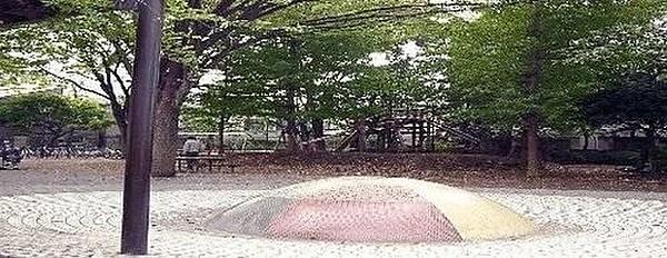 【周辺】高円寺北公園 徒歩4分。 270m