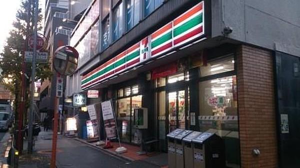 【周辺】セブン‐イレブン/渋谷本町店 徒歩4分。 290m