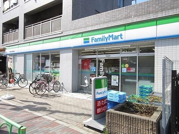 【周辺】ファミリーマート中野富士見町駅前店 徒歩2分。 140m