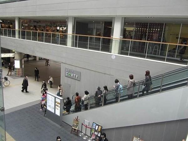 【周辺】ショッピングセンターSEIJO CORTY(成城コルティ)まで3149ｍ