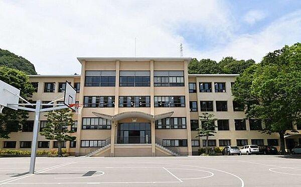 【周辺】高校・高専「私立広島学院高校まで639ｍ」