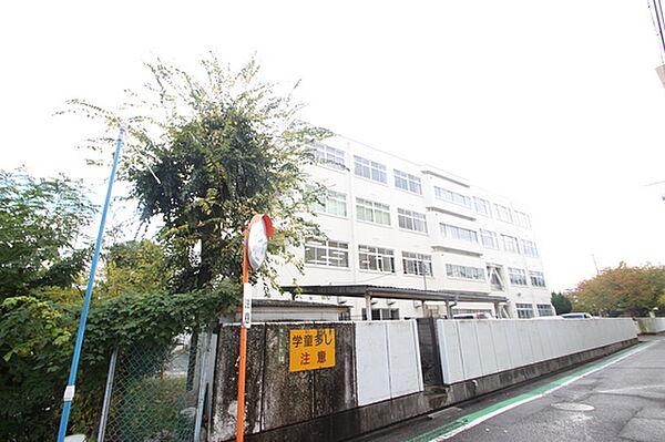 【周辺】小学校「海田町立海田西小学校まで1004ｍ」