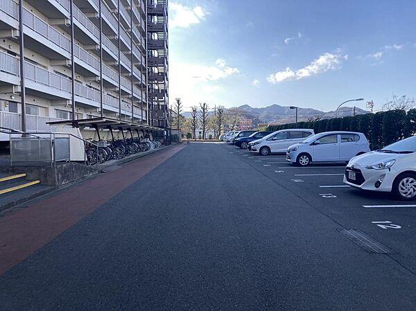 【駐車場】平面駐車場空有　１０，０００円／月