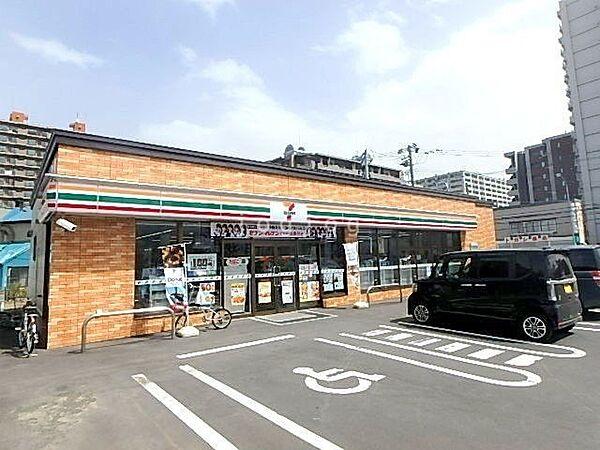 【周辺】セブンイレブン札幌北8条東5丁目店 347m