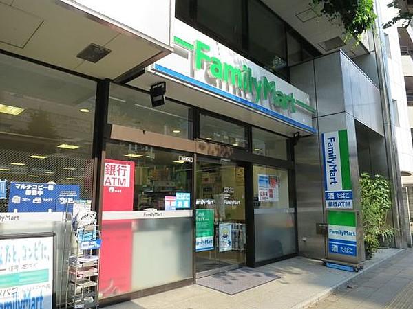 【周辺】ファミリーマート浜松町二丁目店 442m