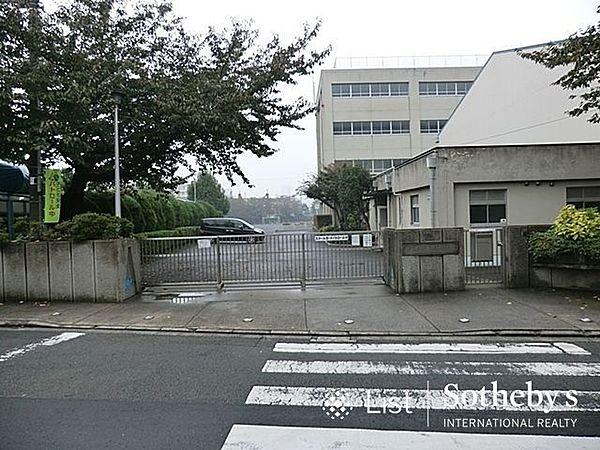 【周辺】横浜市立/浦島小学校 徒歩3分。 210m