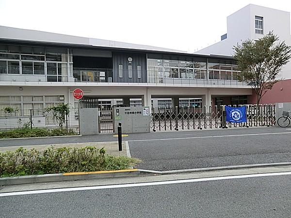 【周辺】横浜市立十日市場小学校900m