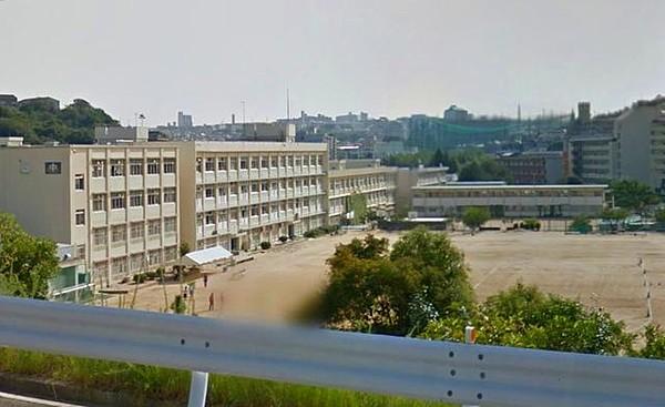 【周辺】神戸市立舞子中学校 1096m