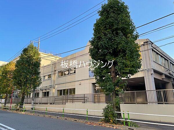 【周辺】板橋区立高島第二中学校
