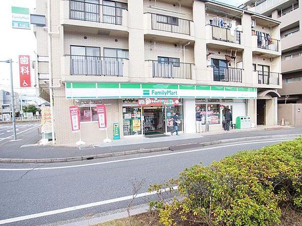 【周辺】ファミリーマート/原木中山駅北店 370m