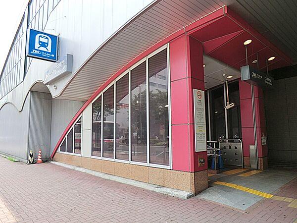 【周辺】◇駅ビルにはスーパーや飲食店、ショッピング施設が充実しています。