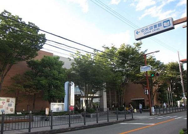 【周辺】図書館茨木市立中央図書館まで1615ｍ