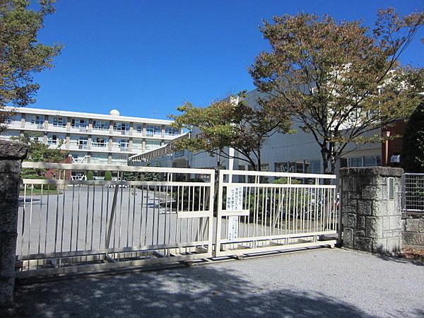 【周辺】木曽川中学校 徒歩 約24分（約1900m）