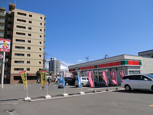 【周辺】サンクス 札幌ドーム前店（258m）