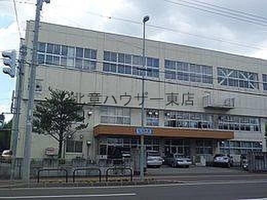 【周辺】札幌市立美香保中学校 301m