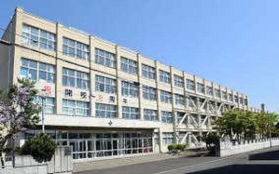 【周辺】札幌市立伏古小学校 499m