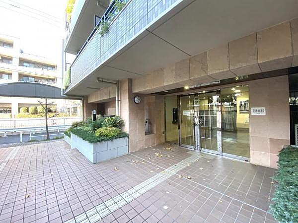 【エントランス】東武鉄道東上線「成増」駅徒歩約12分