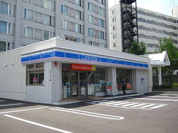 【周辺】ローソン札幌ひばりが丘駅前店 623m