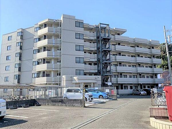 【外観】静岡駅よりバスで20分！安倍川駅より徒歩で20分！6階建て　34戸の1室です。