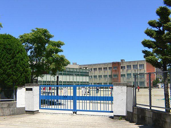 【周辺】名古屋市立天白小学校まで1360m