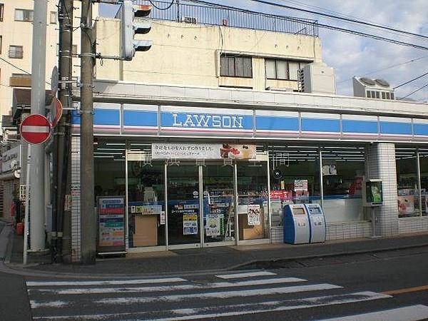 【周辺】ローソン横浜千代崎町店