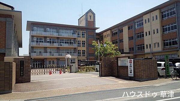 【周辺】渋川小学校 1250m
