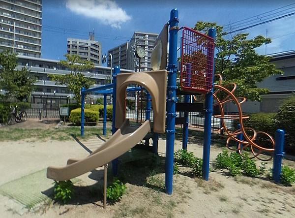【周辺】東豊中1丁目第7公園まで徒歩1分（約94ｍ）です。お子様の毎日の遊び場所におすすめです。